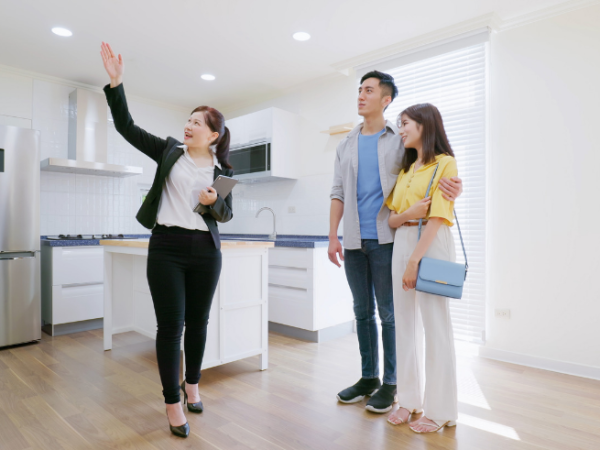 How to Become a Self Employed Real Estate Agent UK