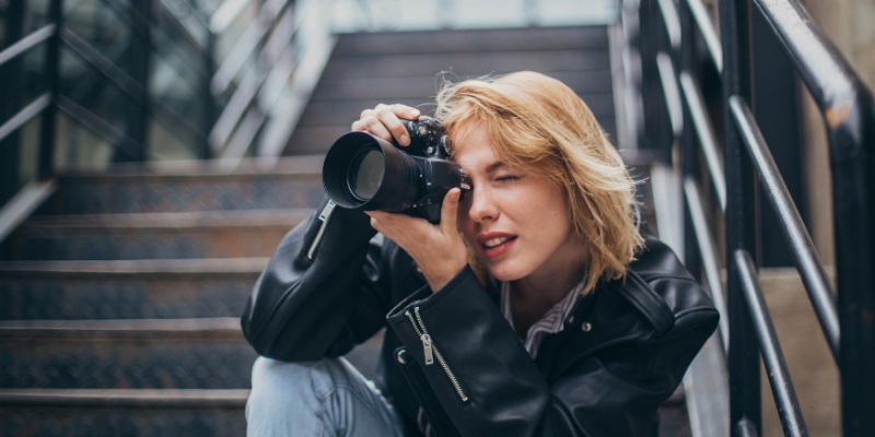 How to Make Money as a Photographer UK - 9 Profitable Methods