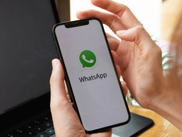 how do whatsapp make money