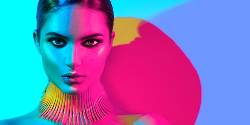 how to make money as an attractive female