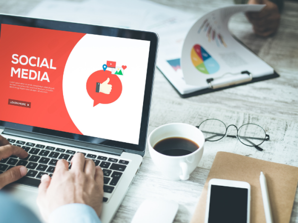 how to make money on social media