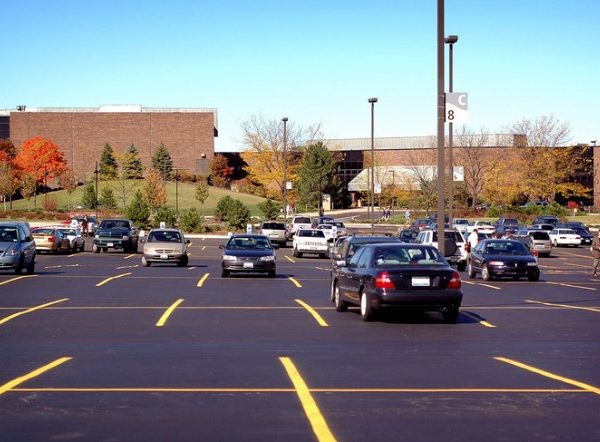 Can You Park on a Single Yellow Line UK