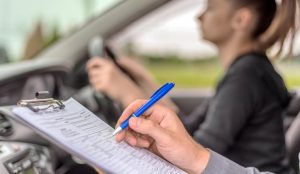 Having incorrect positioning when turning right at junctions