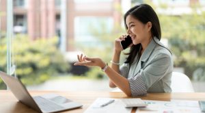 How to Handle a Call From 08004970623