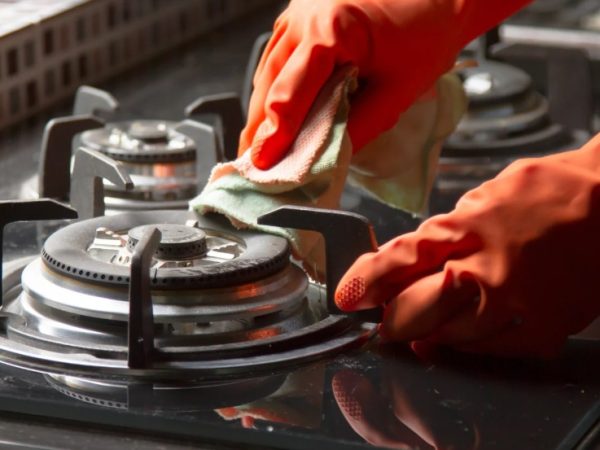 dangers of skipping restaurant kitchen cleaning