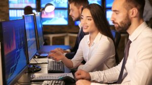 What Traders Can Do to Face De-Dollarisation